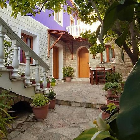 Guesthouse Hlias Gloria Berat Extérieur photo