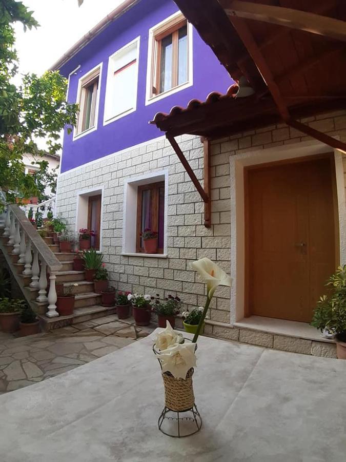 Guesthouse Hlias Gloria Berat Extérieur photo